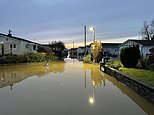 关于应对风暴亨克式洪水的专家建议以及可能导致悲剧的关键错误