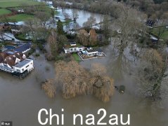 洪水直播：亨克风暴造成混乱，英国各地火车被取消，派对船沉没，学校关闭，共发出 623 个警告和警报