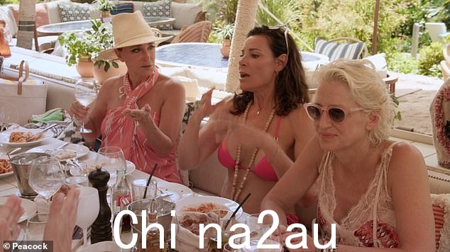 Luann 说她的高潮之一是 Kristen 评论 Sonja 有一只“漂亮的小猫”