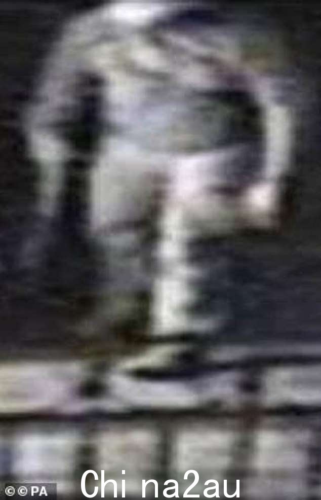 守夜人 - 被认为是前军人 - 在 2006 年至 2022 年间对东南部的昂贵房产进行了一系列抢劫