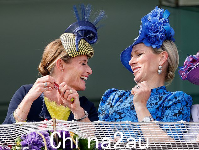 NHS 助产士 Dolly Maude,51 岁(左)是 Zara Tindall 的密友,现在将成为皇家公主的侍女