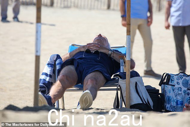 (上图)2023 年 8 月 2 日,乔·拜登总统在特拉华州里霍博斯比奇