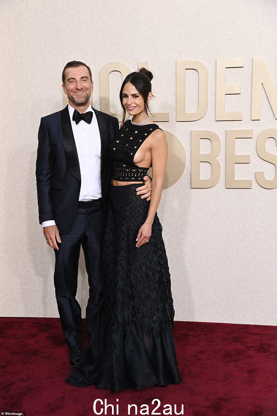 Jordana 与她的丈夫 Mason Morfit 一起抵达,并于 2022 年 9 月结婚