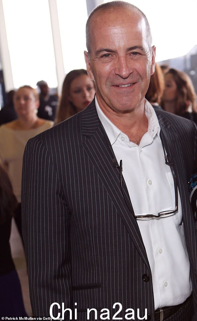 马克·爱泼斯坦 (Mark Epstein),69 岁,已故杰弗里·爱泼斯坦 (Jeffrey Epstein) 的弟弟,坚称对其兄弟 2019 年神秘死亡的调查是“掩盖”” class=