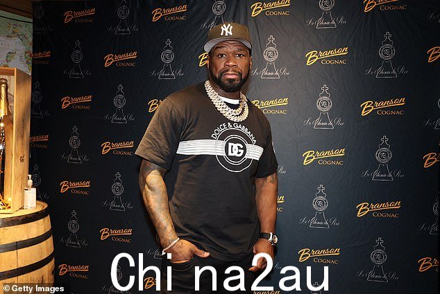 50 Cent, 48,向他的粉丝透露周一在 Instagram 上发布的新帖子中,粉丝们表示他正在“实行禁欲”作为他的新年决心; 2023 年 12 月在纽约州扬克斯出现