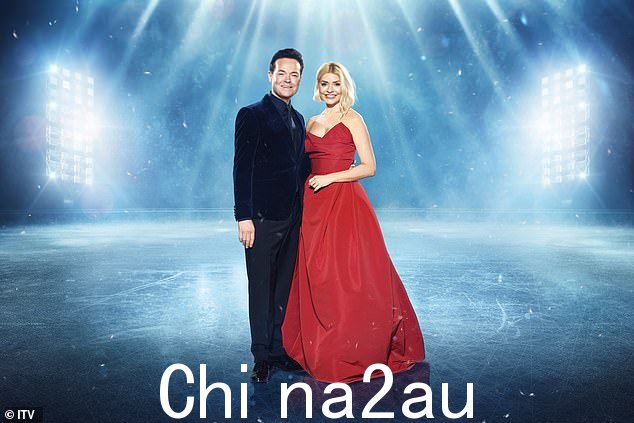 据报道,Holly Willoughby 错过周三冰上舞蹈照片拍摄的原因已经揭晓(与联合主持人 Stephen Mulhern 一起观看)