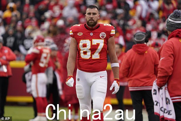 Travis Kelce 从 NFL 视频中获得了一个新绰号,Swift 是他的新姓氏