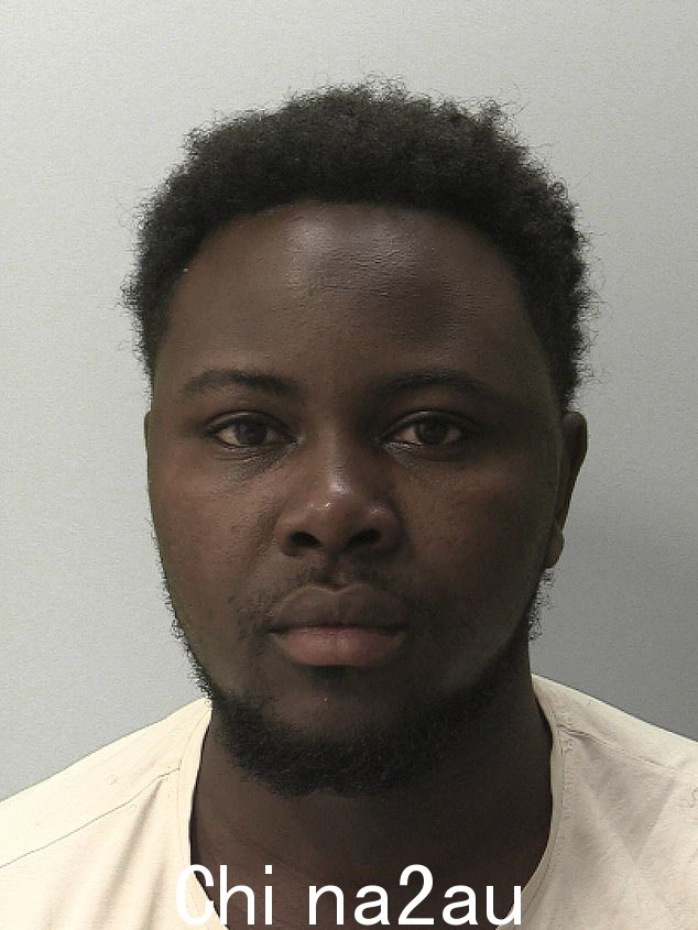 Adam Mohammed,24 岁,因 2021 年 3 月在床上强奸一名学生而被判有罪