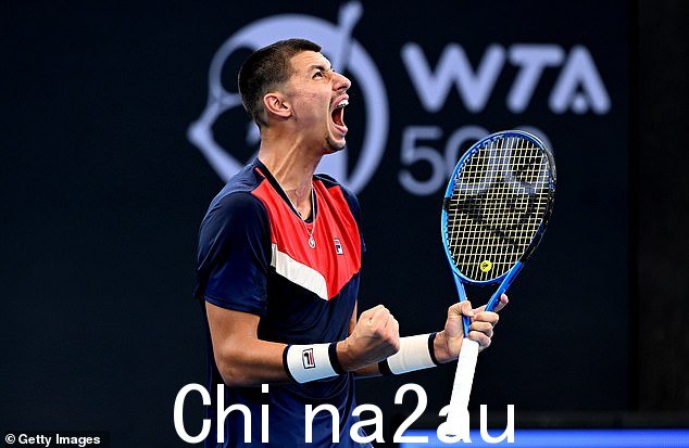 厄运似乎追随着阿列克谢·波皮林 (Alexei Popyrin),它再次袭来,被迫在首轮对阵诺瓦克·德约科维奇 (Novak Djokovic) 的比赛中与澳大利亚同胞交手