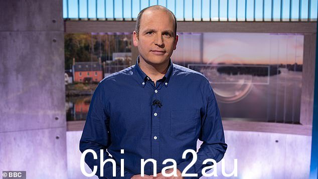 格伦在爱丁堡皇家医院接受了成功的手术,坎贝尔说神经外科医生保罗·布伦南和他的团队在不损害健康脑组织的情况下成功切除了“几乎所有”肿瘤
