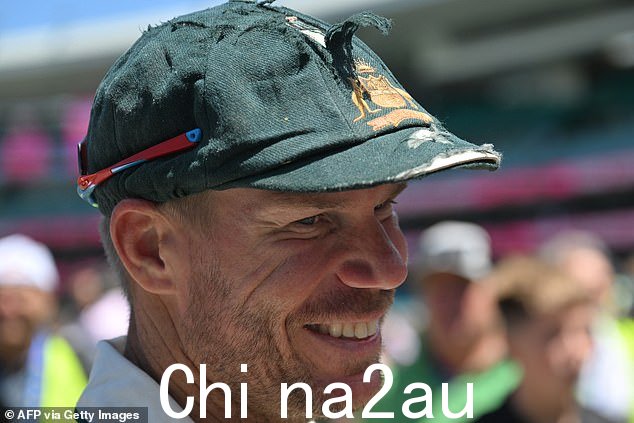 装有华纳帽子的背包与团队的其他装备一起前往悉尼 - 在那里,一场喜剧性的错误阻止了它更早被发现