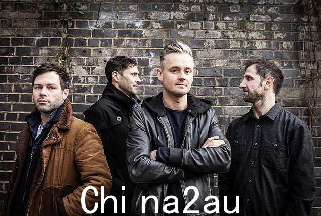 基恩在全英音乐周的表演是在他们的巡演休息期间进行的,标志着他们的首张专辑《希望与恐惧》成立 20 周年