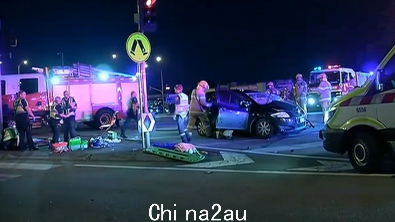 '可怕的一年'：13人死于澳大利亚道路上四天内” fetchpriority=