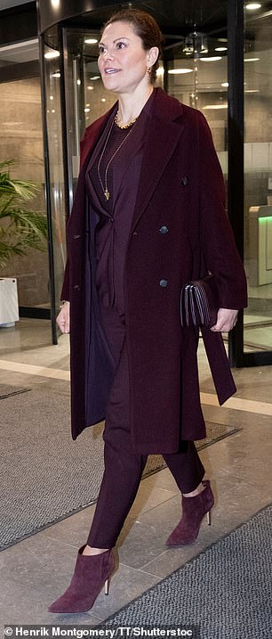 维多利亚追求单色外观