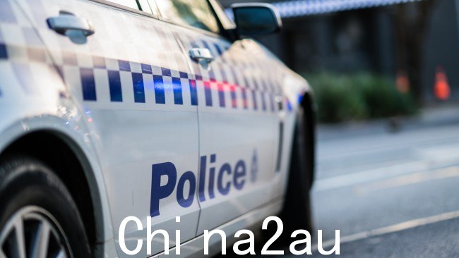 紧急服务已呼叫上周五(1 月 12 日)下午 6 点前,在对居住者的福利提出担忧后,他们来到约克街的一套公寓。图片:Getty Images