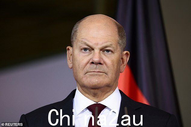 极右翼政党目前在全国民意调查中的支持率很高,约为 22%,领先于总理奥拉夫·肖尔茨 (Olaf Scholz) 领导的社会民主党 (13%),仅落后于保守派基民盟 - 基社盟 (CDU-CSU)