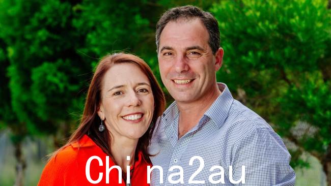 新南威尔士州紧急服务部长 Jihad Dib 和他的妻子 Erin。图片:NCA/Jonathan Ng