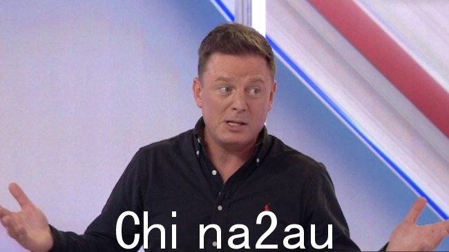 2GB 电台主持人 Ben Fordham 背部紧张周二与澳大利亚板球协会首席执行官进行交流。图片:澳大利亚天空新闻