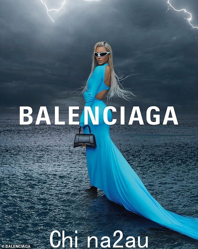 卡戴珊此前曾主演过 Balenciaga 广告活动,参加过他们的秀并陪同 Demna 参加 2021 年 Met Gala