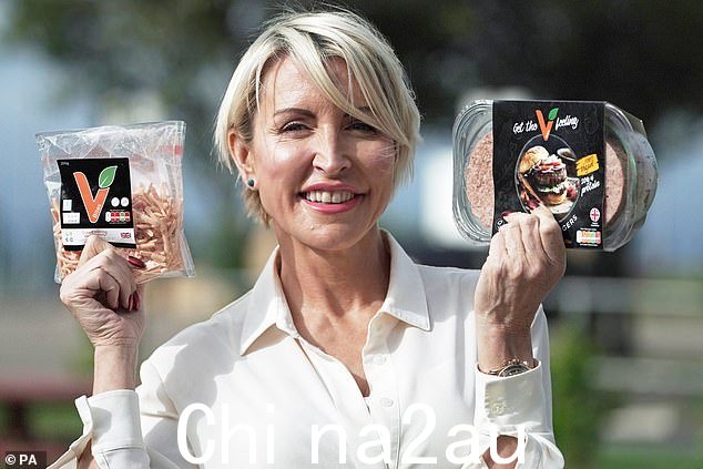 2019 年 9 月,希瑟·米尔斯 (Heather Mills) 在诺森伯兰州西顿德拉瓦尔 (Seaton Delaval) 的 Valley 素食工厂里