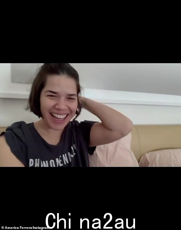 就在周二首次获得奥斯卡提名后不久,亚美莉卡·费雷拉在 FaceTime 上与《姐妹会》的搭档一起庆祝the Traveling Pants