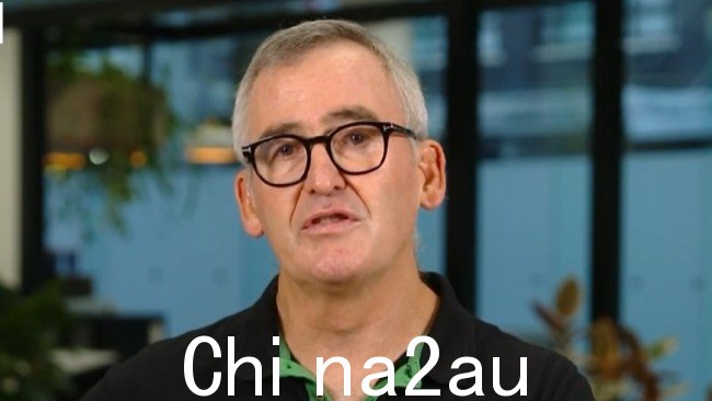 Woolworths 首席执行官布拉德·班杜奇 (Brad Banducci) 本周接受了媒体采访,试图解释不库存澳大利亚国庆日商品的决定。图片:今日/九