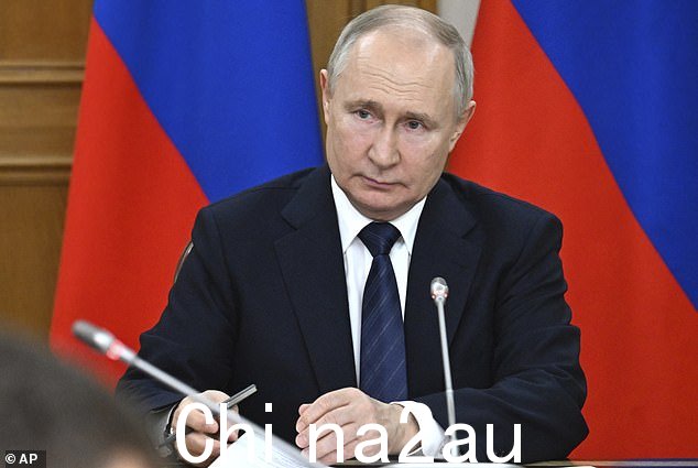 弗拉基米尔·普京出席社会和经济会议周四在加里宁格勒举行的俄罗斯加里宁格勒地区发展会议