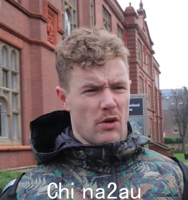Peter Ryan 猜出了一些短语,但在其他短语上遇到了困难