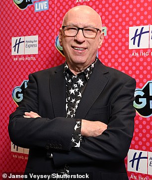 Ken Bruce,72 岁,去年退出电台加入 Greatest Hits Radio