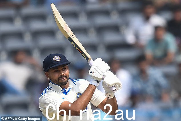 Shreyas Iyer 戴着帽子走出去击球的景象让人感觉回到了以前的时代