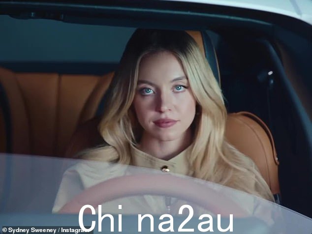 Sydney Sweeney 透露,她已与福特野马合作,为一位幸运粉丝赠送一辆她自己设计的全新汽车