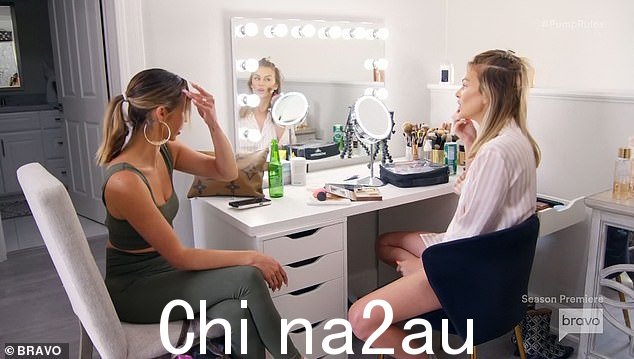 Scheana Shay 在观看 Lala 化妆时透露,有人问她最近是否使用 Ozempic,她说:“不,它叫 Scandoval”
