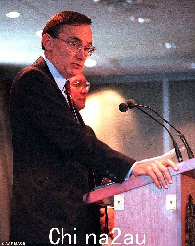 该州任职时间最长的财政部长和该州任职时间最长、连续任职的总理鲍勃·卡尔 (Bob Carr) 于 1997 年在工党州会议上因电力资产私有化计划而遭遇耻辱性失败