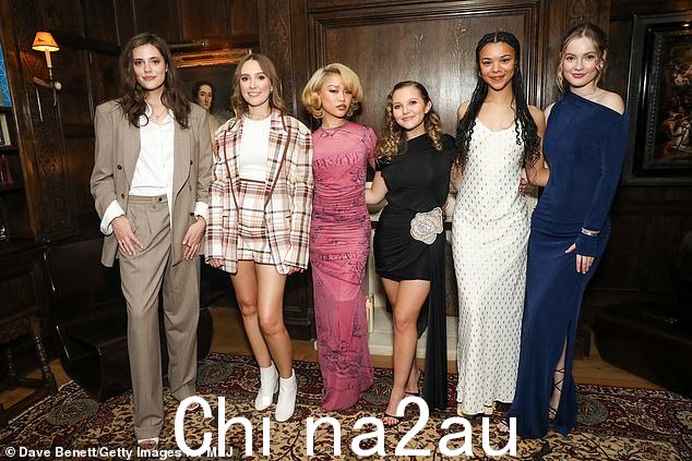 Meg Bellamy、Rose Ayling-Ellis、Jessie-Mae Alonzo、Mia McKenna-Bruce、India Ria Amarteifio 和 Hannah Dodd