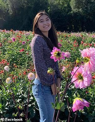 Hana St Juliana,14