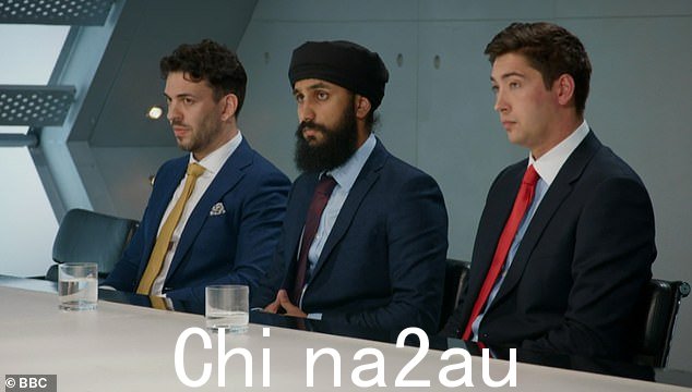 项目经理 Virdi Singh Mazaria(中)提名 Ollie 和管理顾问 Steve Darken(左)回到董事会