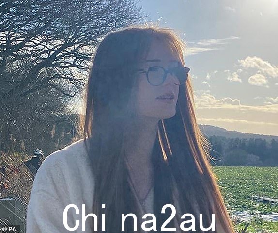 布里安娜柴郡警方发布的未注明日期的家庭讲义文件照片盖伊。一名 16 岁的男孩和一名女孩在曼彻斯特刑事法庭被判谋杀青少年布里安娜·盖伊 (Brianna Ghey)。不久后,16 岁的布里安娜被发现在柴郡沃灵顿附近的卡尔切斯线性公园 (Culcheth Linear Park) 的一条小路上身受致命伤。今年早些时候,2 月 11 日星期六下午 3 点后。发布日期:2023 年 12 月 20 日星期三。PA 照片。参见 PA 故事 COURTS Warrington。照片来源应为:家庭讲义/柴郡警察局/PA Wire 编辑注意:此讲义照片可能仅用于编辑报道目的,同时说明图像中的事件、事物或人物或标题中提到的事实。重复使用该图片可能需要获得版权所有者的进一步许可。