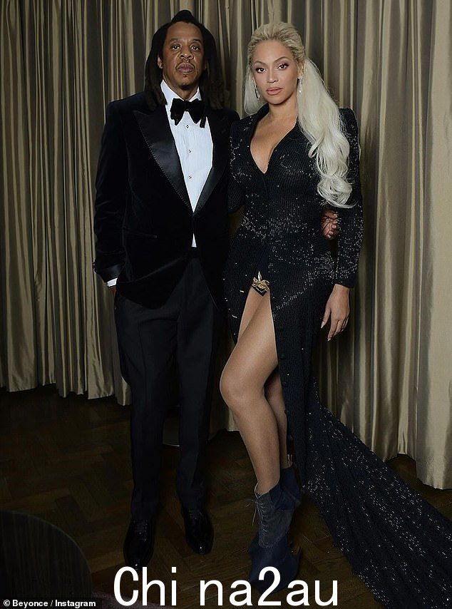 Jay-Z 和碧昂斯最初在 2000 年代初开始交往,他们在恋爱初期合作了多个项目