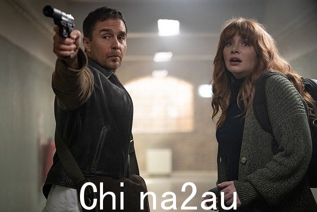 这位明星解释说,在拍摄过程中保持正常体重是很重要的。 '因此我变得更加坚强。因为它,我能够做更多的事情'