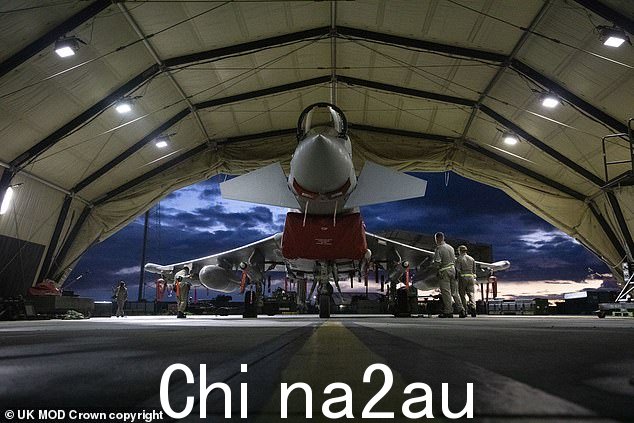 英国皇家空军台风 FRG4 正准备对胡塞武装目标进行进一步打击