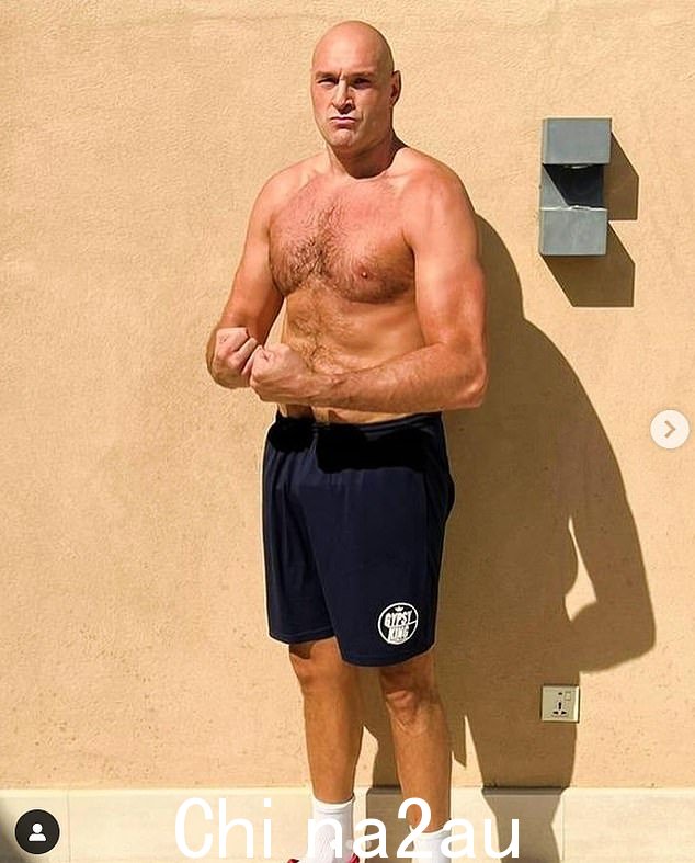 Fury 和他的团队在宣布推迟后在社交媒体上表示,考虑到他们在幕后所做的工作,他们感到非常震惊