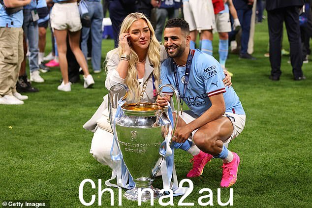Riyad Mahrez 因其对妻子泰勒·沃德 (Taylor Ward) 询问他们为什么要搬到沙特阿拉伯的直率回应而受到诟病