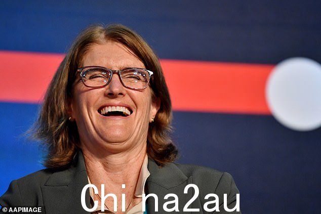 周二下午,澳大利亚储备银行将现金利率维持在 12 年高点 4.35%。但行长米歇尔·布洛克 (Michele Bullock) 拒绝了任何很快降息的建议 - 事实上,他暗示可能加息