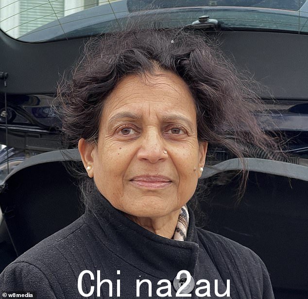 Santosh Farmhan,68 岁,说'过了一会儿你就会习惯噪音'