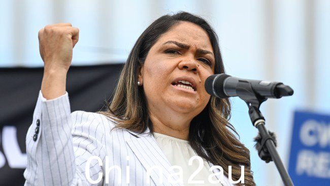 Jacinta Nampijinpa Price 参加了全国反对鲁莽可再生能源集会并发表讲话周二,堪培拉议会大厦。图片:NCA NewsWire / Martin Ollman