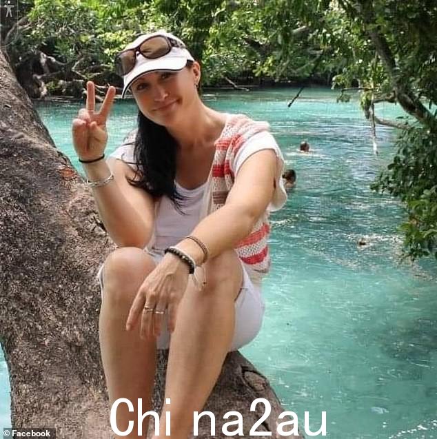 Dowell女士的胸部和手臂在可怕的袭击中遭受了“多处咬伤”