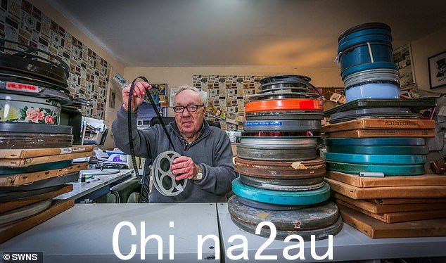 克罗宁先生于 1962 年开始在电视行业工作,多年来获得了黑白电影库的权利