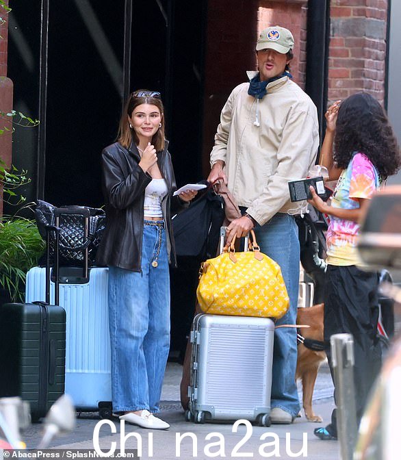 Jacob Elordi 和 Olivia Jade Giannulli 仍然是这位美女本周在纽约参加 SNL 排练的对象 - 据推测他们已经split(图为 2023 年 9 月)