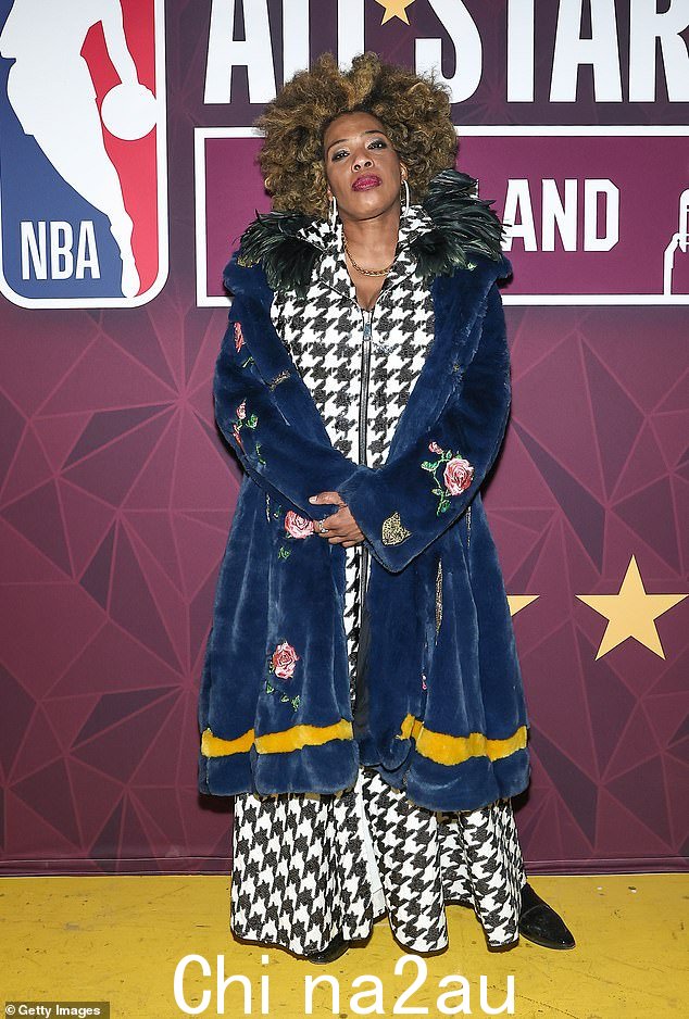 梅西·格雷 (Macy Gray) 周二向《人物》杂志发表声明,否认了女儿艾妮莎·海因兹 (Aanisah Hinds) 的说法,即她的兄弟殴打了他们的母亲并袭击了她和她的男朋友;格雷于 2022 年在《人物》杂志上出现。俄亥俄州克利夫兰