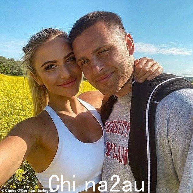 MailOnline 独家透露,他与一位名叫 Lea Broc 的模特的最后一段长期关系,在她发现他对她不忠后结束了